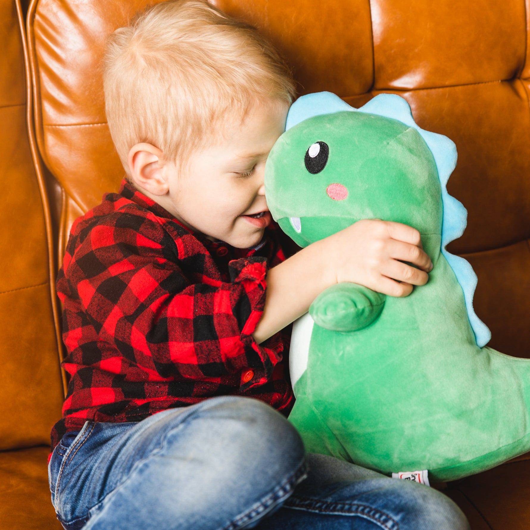 6 Reasons Kids Love Stuffed Animals - Snuggie Buggies